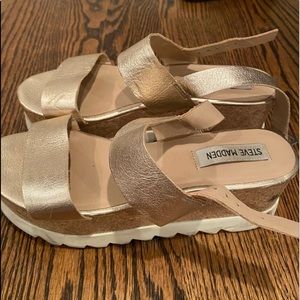 Steve Madden platform sandals